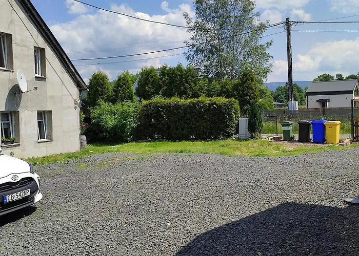 Na Karpackiej * Kostrzyca